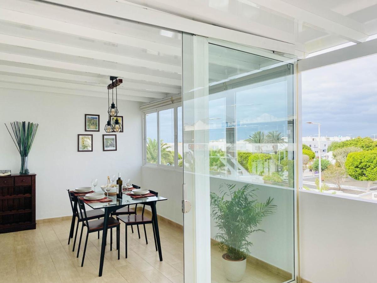 Casa Del Mayor Playa Honda  Eksteriør billede