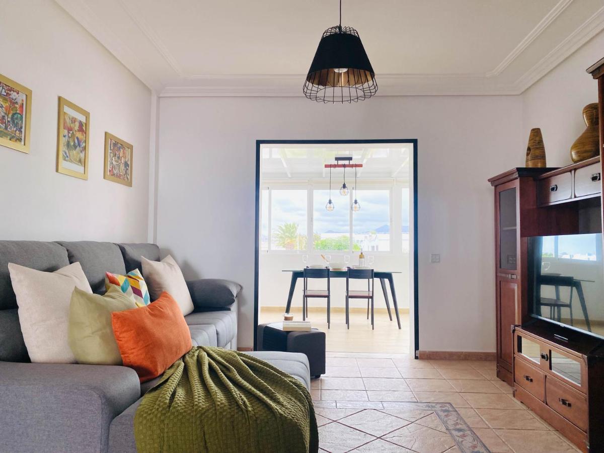 Casa Del Mayor Playa Honda  Eksteriør billede